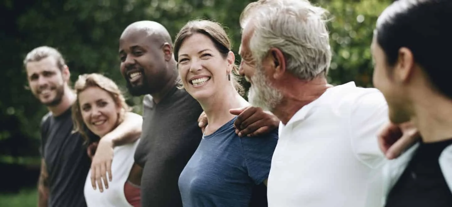 personnes souriantes
